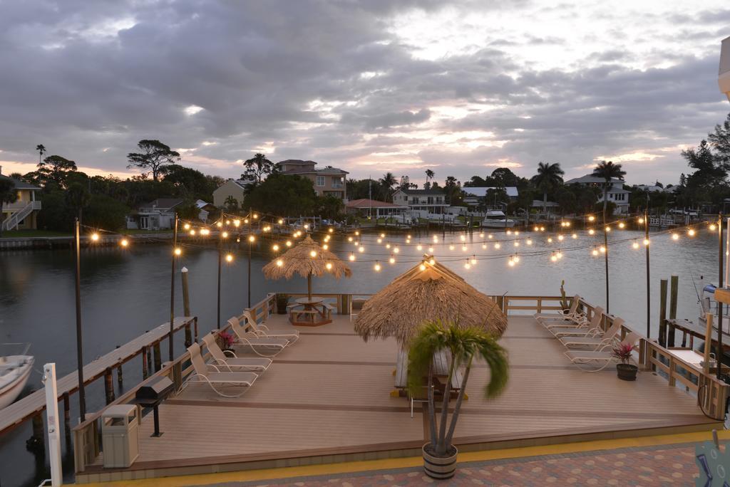 Bayview Plaza Waterfront Resort เซนต์พีทบีช ภายนอก รูปภาพ