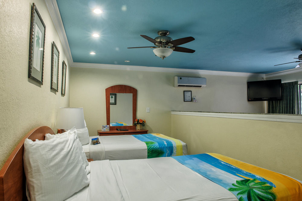 Bayview Plaza Waterfront Resort เซนต์พีทบีช ภายนอก รูปภาพ