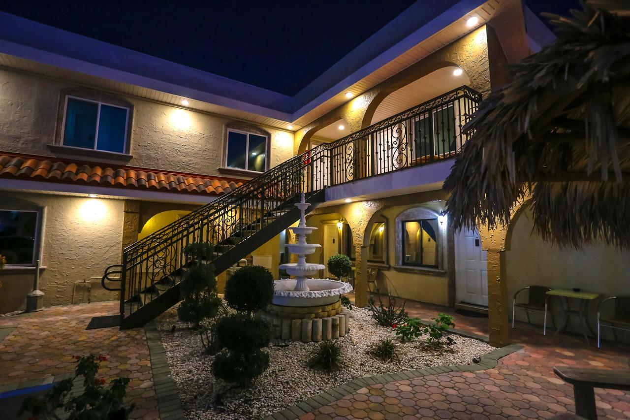 Bayview Plaza Waterfront Resort เซนต์พีทบีช ภายนอก รูปภาพ