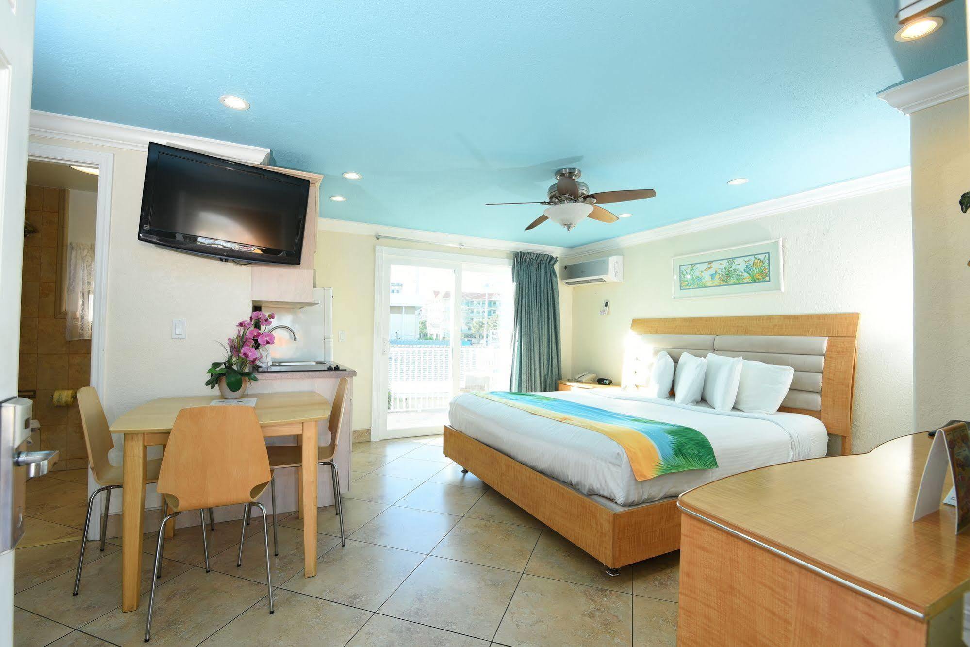 Bayview Plaza Waterfront Resort เซนต์พีทบีช ภายนอก รูปภาพ